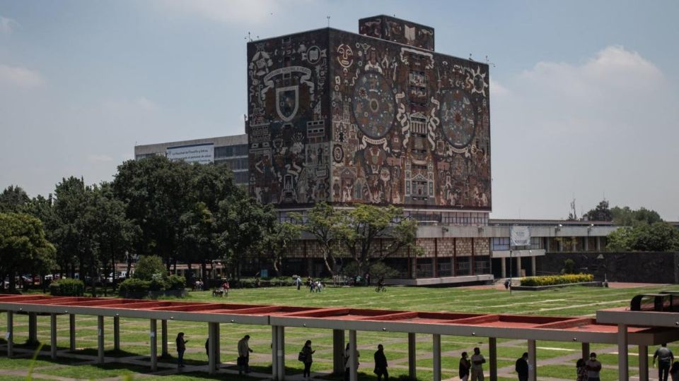 Estudiantes de la UNAM convocan PARO; exigen disculpa pública de AMLO