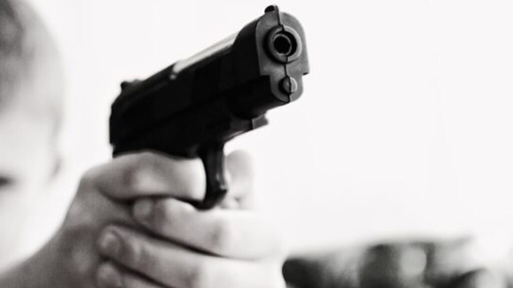 Propone Monreal hasta 20 años de cárcel a quien reclute a menores para delinquir