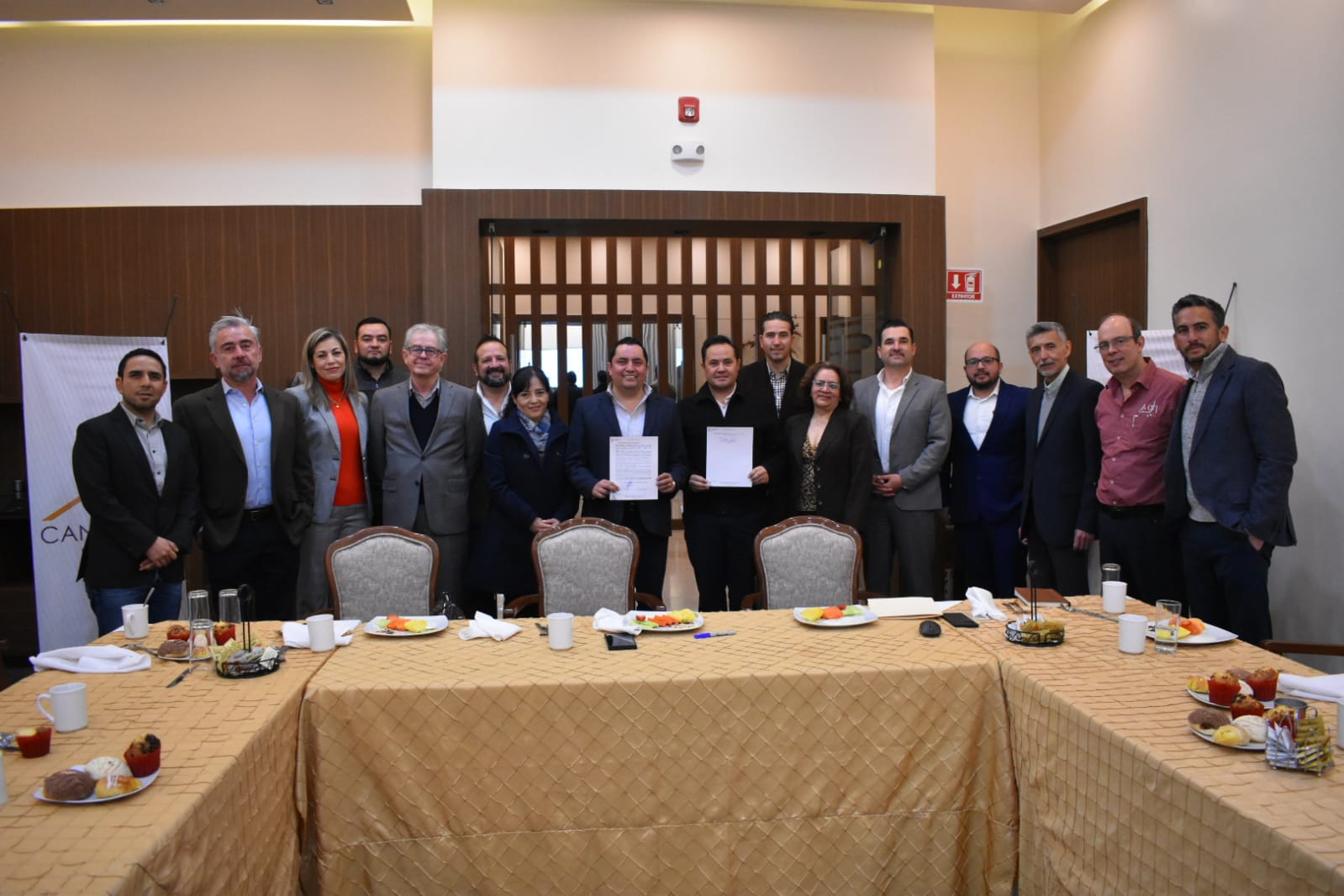 Firman JMAS Chihuahua y CANADEVI convenio de colaboración para regularización de contratos en viviendas nuevas