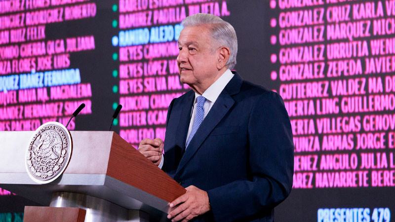 Gobierno tiene presupuesto suficiente para atender a damnificados de Guerrero: AMLO