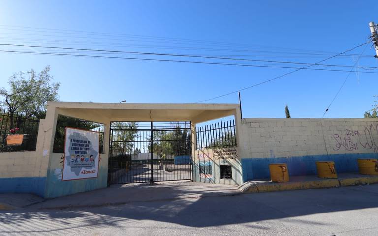 Van 300 mdp invertidos en escuelas de Juárez a través del ICHIFE