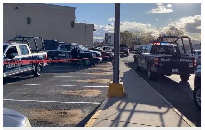 Ataque armado en centro comercial de Cuauhtémoc deja un hombre muerto y una mujer lesionada