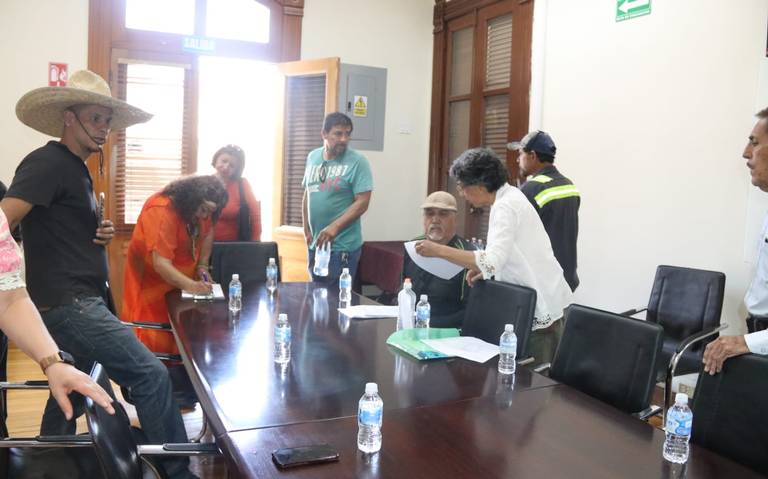 Acuerdan Estado y Retén Ciudadano no retirar autos con placas extemporáneas