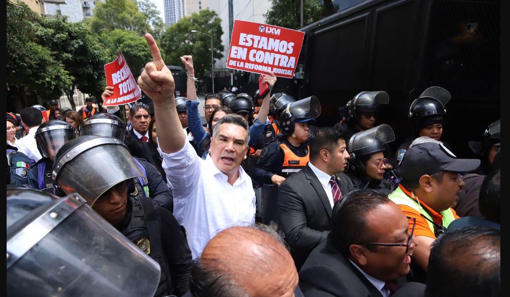 “Felizmente voy a esperar que presenten el desafuero”: Alito Moreno