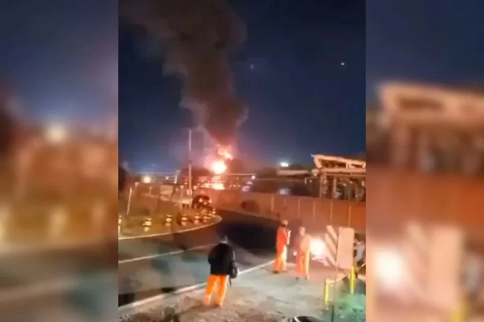 Reportan incendio en refinería de Pemex en Salamanca