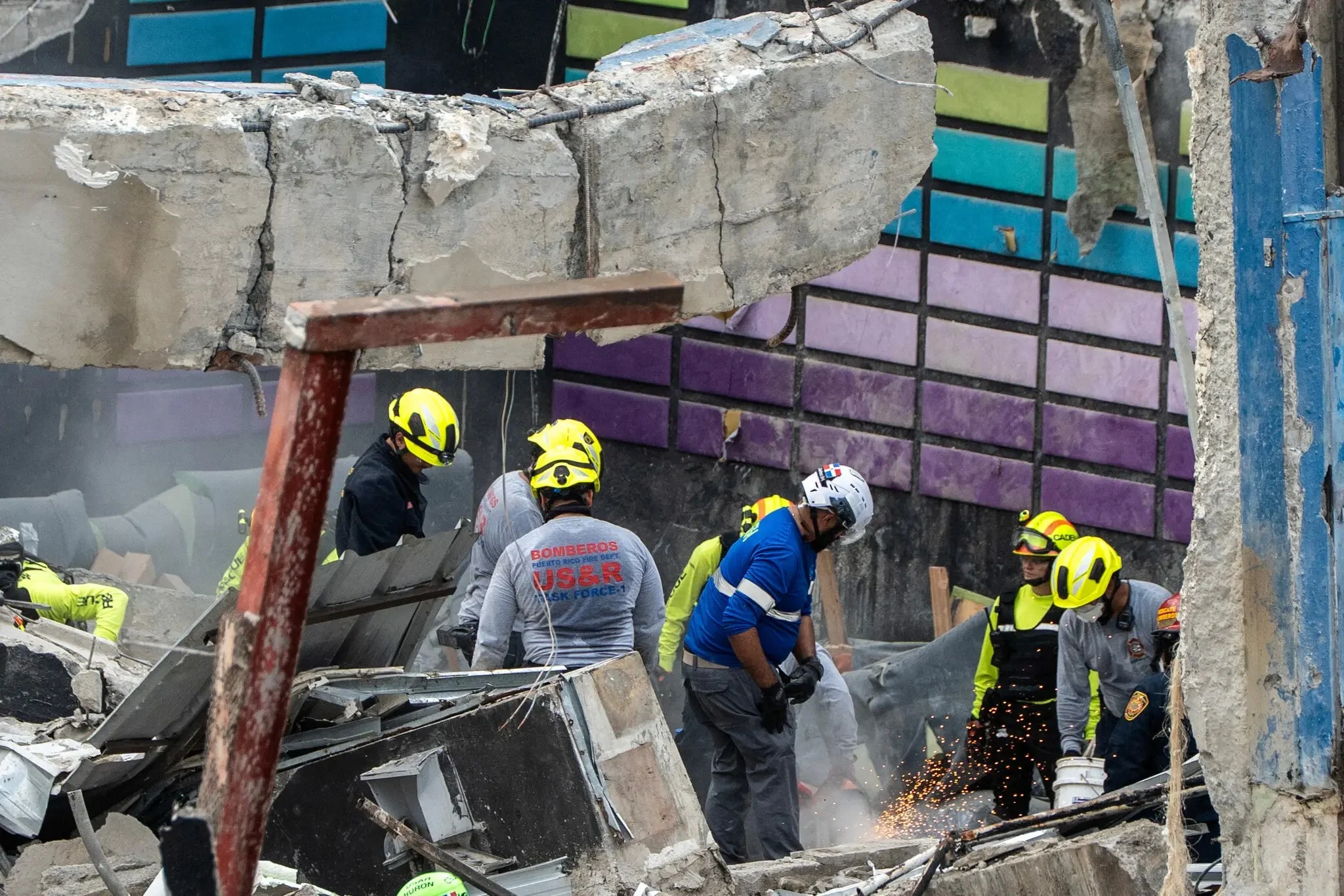 Asciende a 221 el número de fallecidos en bar de República Dominicana